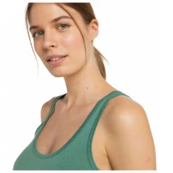 Stoic - Women's Merino150 HeladagenSt. Tank - Sous-vêtement Mérinos 11 Stoic - Women's Merino150 HeladagenSt. Tank - Sous-vêtement Mérinos -Stoic stoic womens merino150 heladagenst tank sous vetement merinos detail 6